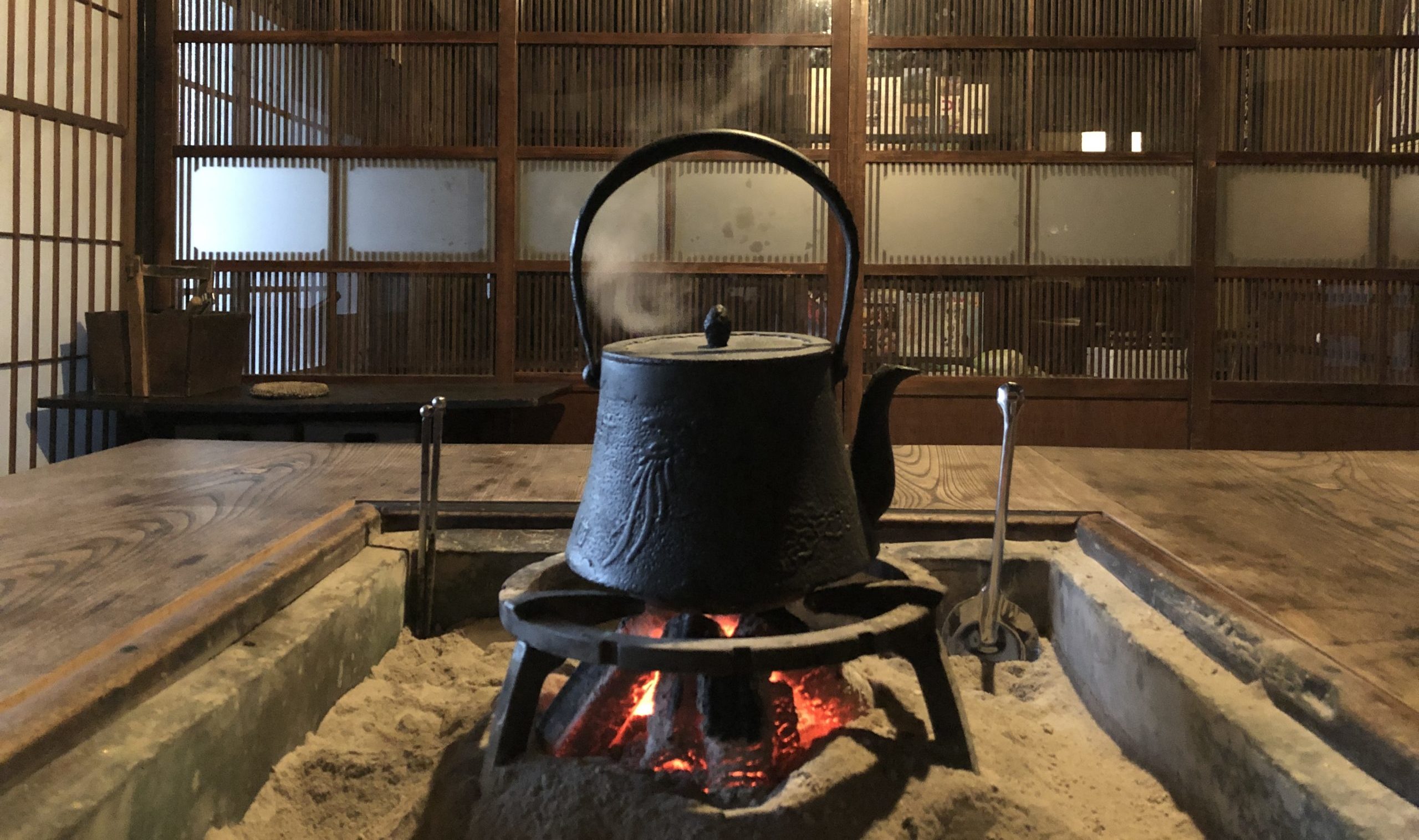 昭和アンティーク♪この冬まったり♪囲炉裏を囲んでお鍋などいかがでしょうか♪ 昭和アンティーク♪この冬まったり♪囲炉裏を囲んでお鍋などいかが